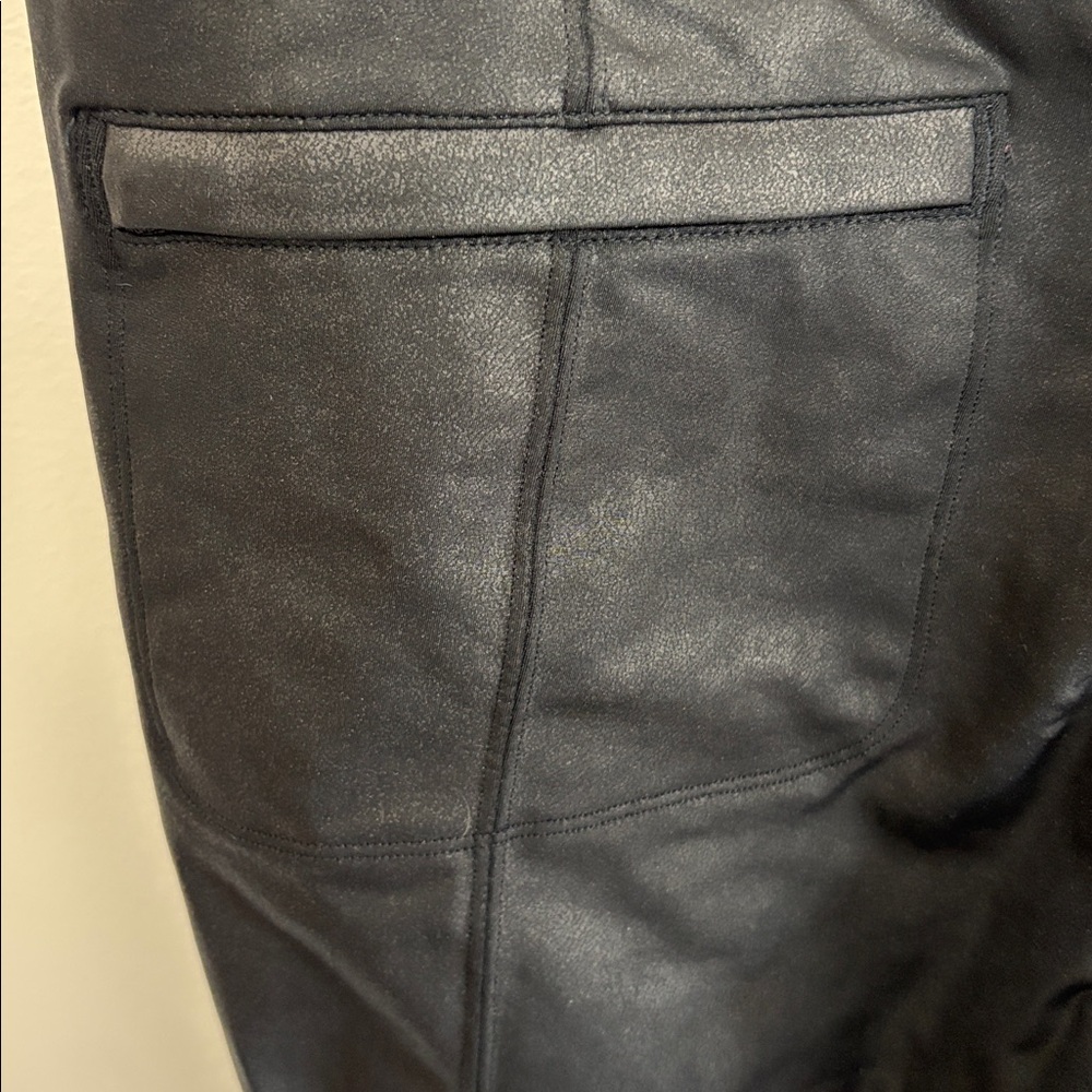 Athleta Delancey Gleam Tight Leggings Black Lustre Size Small Midrise Pockets - Picture 7 of 7